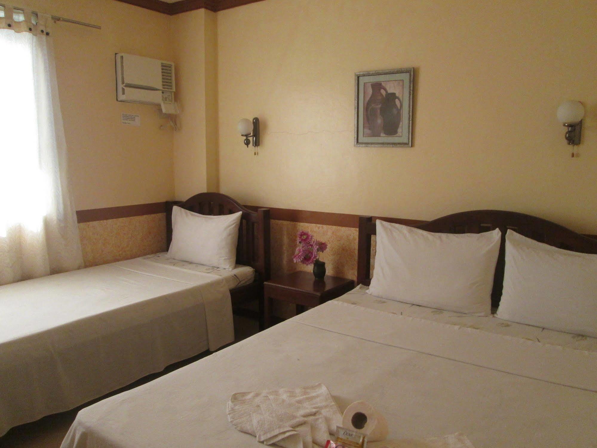 Maxima De Boracay Appartement Balabag  Buitenkant foto